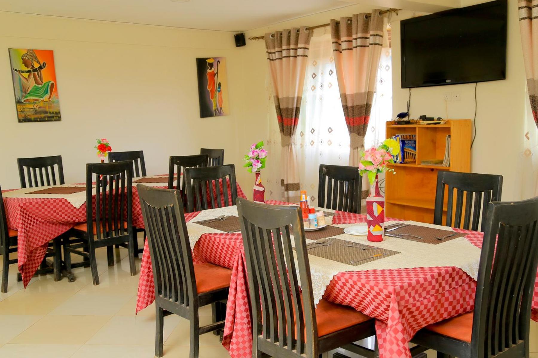 Acactus Hotel Kampala Exterior photo